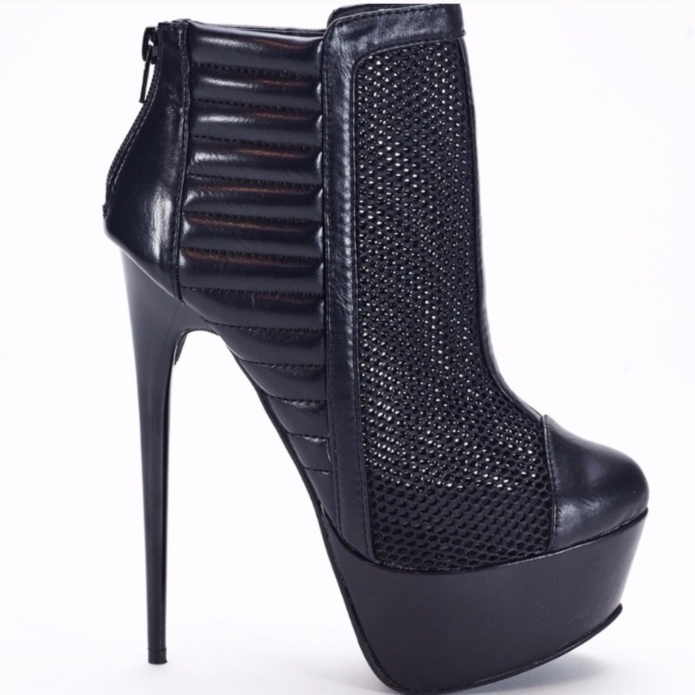 Ankle booties